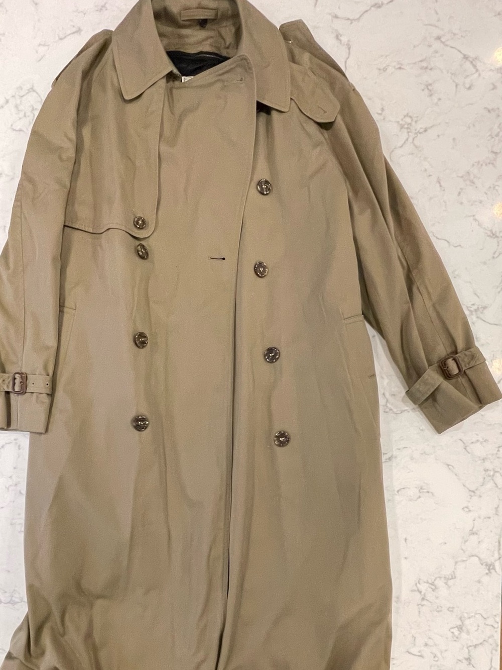 Harry Rosen Classic Double-Breasted Trench Coat in Khaki